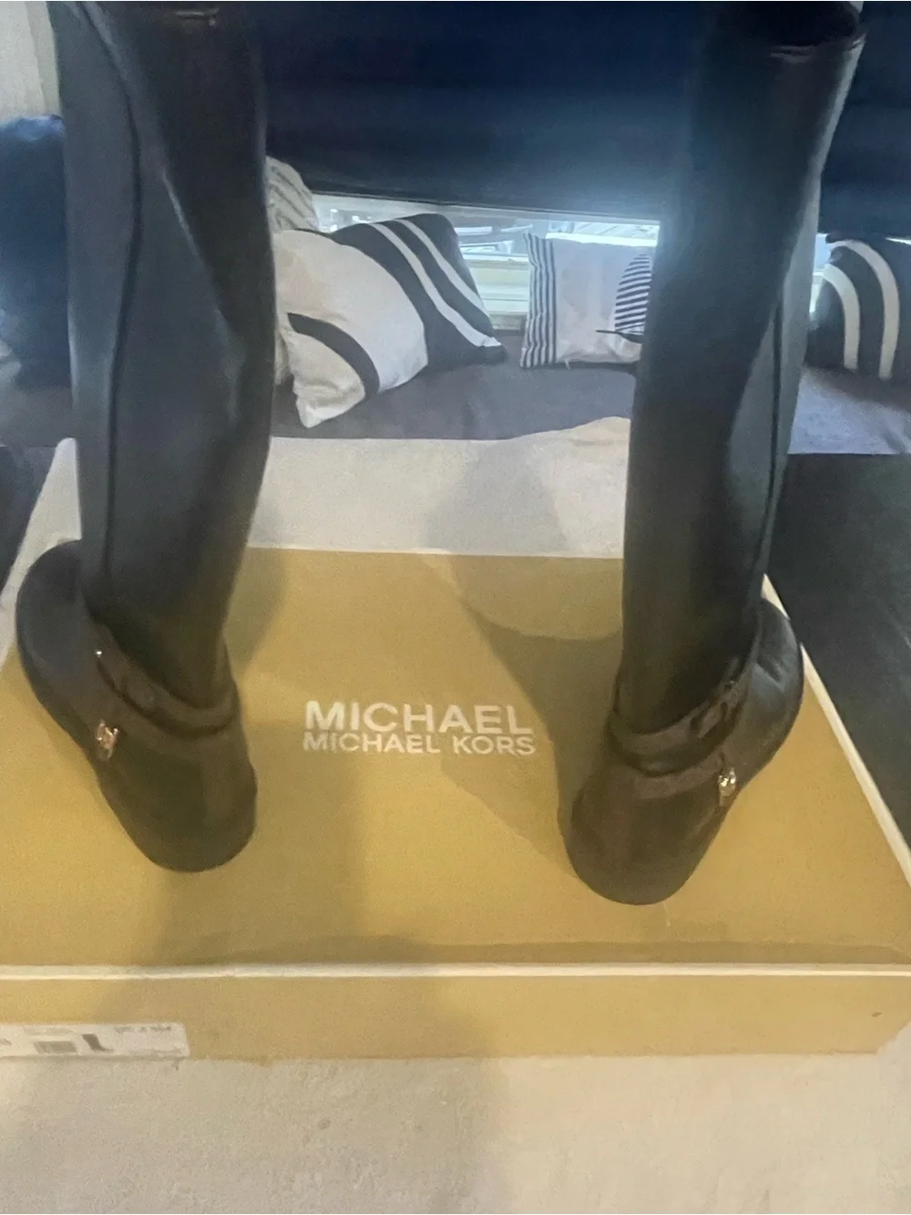 Michael kors Women's brown Leather knee high  Boots  size 7.5 new  sku 3308